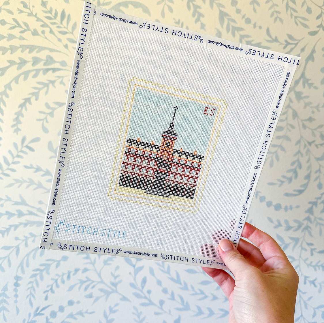Madrid Plaza Mayor 18 Mesh Needlepoint Canvas