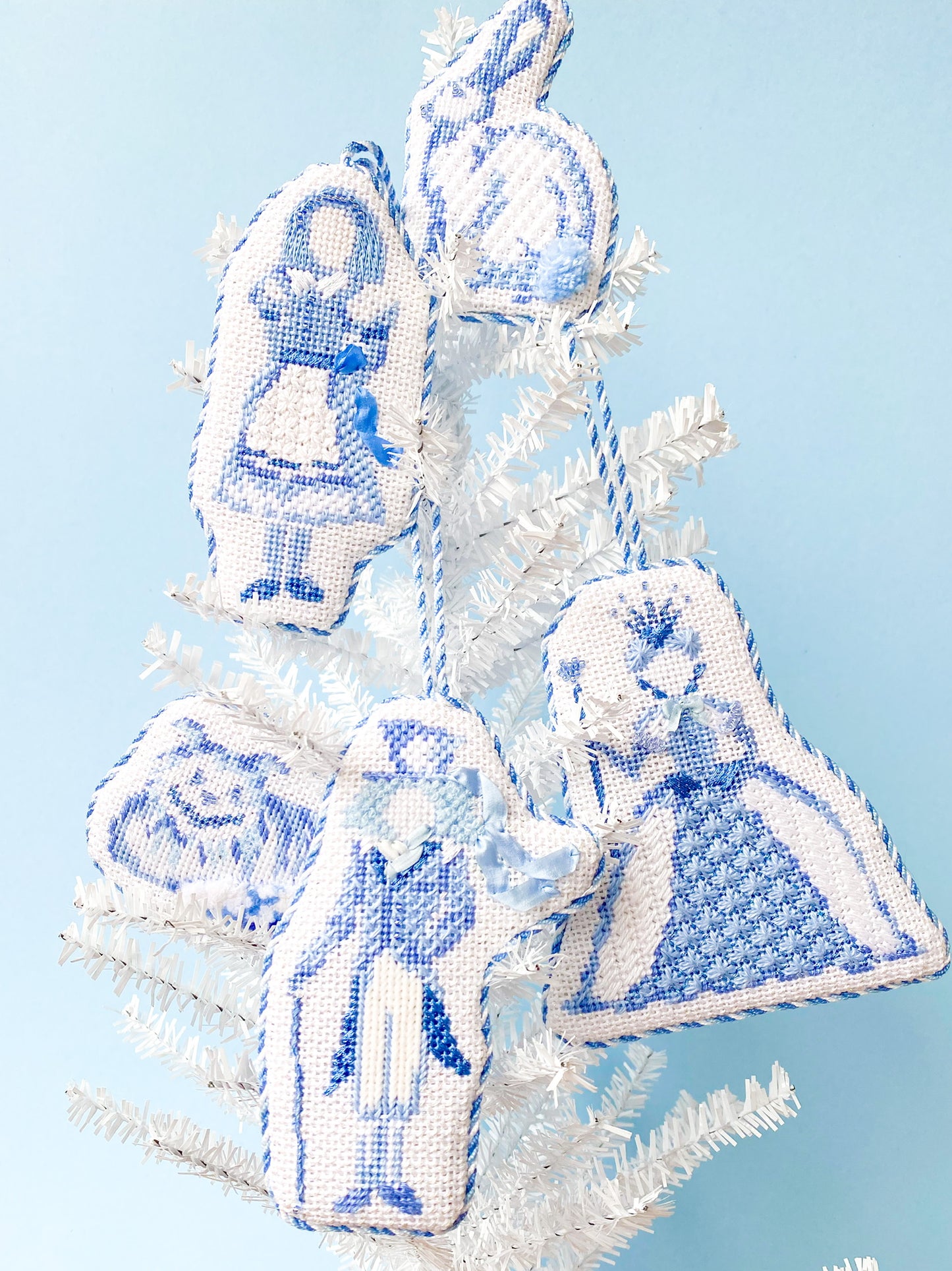 Stitch Guide for Plum Stitchery Alice in Wonderland