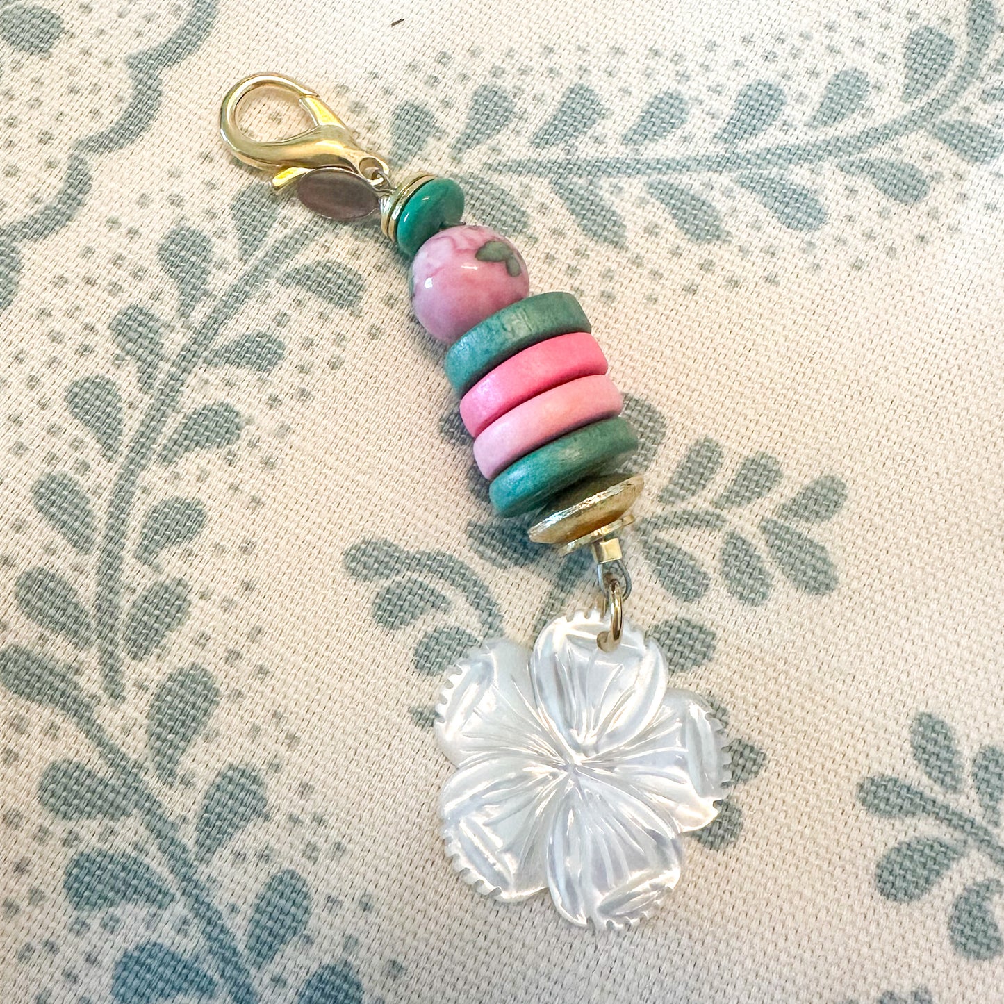 MOLLYBEADS Pink and Green Floral Scissor Fob