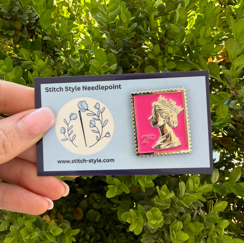 Pink Queen Stamp Magnetic Needle Minder
